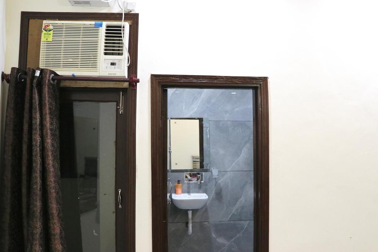 Homestay Comforts 500M From Amritsar Airport Extérieur photo