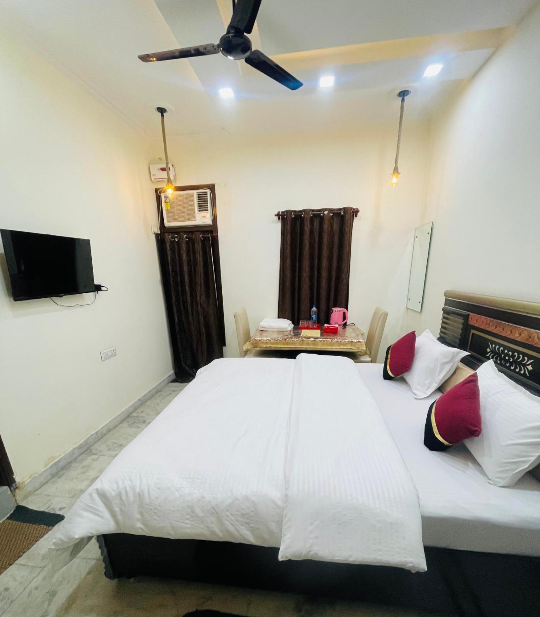 Homestay Comforts 500M From Amritsar Airport Extérieur photo